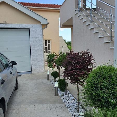 Apartman Tolosi 2 Podgorica Exterior foto