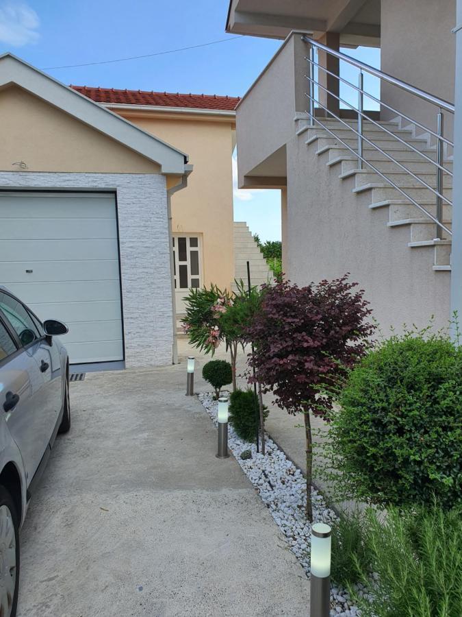 Apartman Tolosi 2 Podgorica Exterior foto